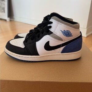 Nike Jordan 1 Mid SE